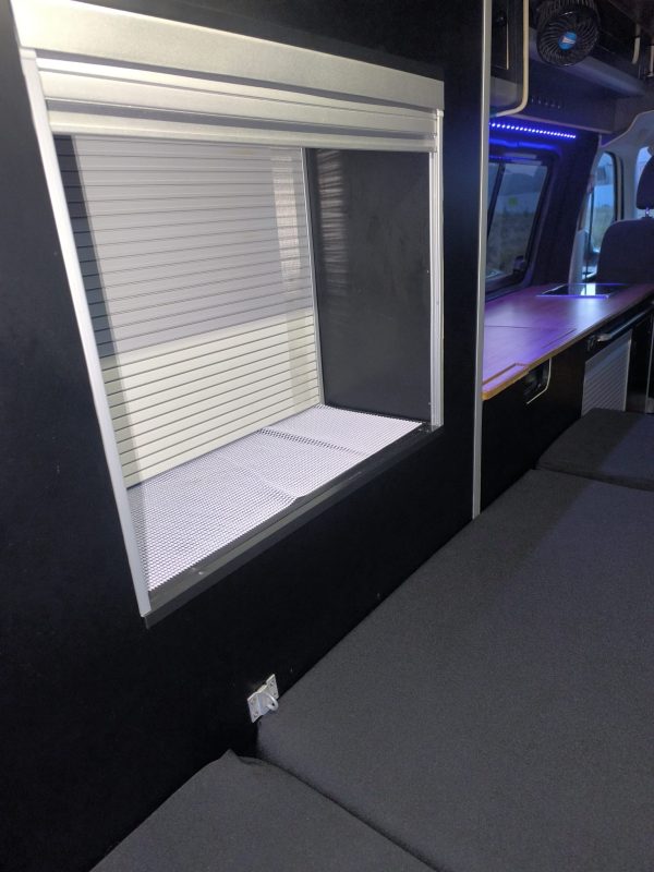 Volkswagen Transporter Camperizada – 2018 | 105cv | 140.000 km