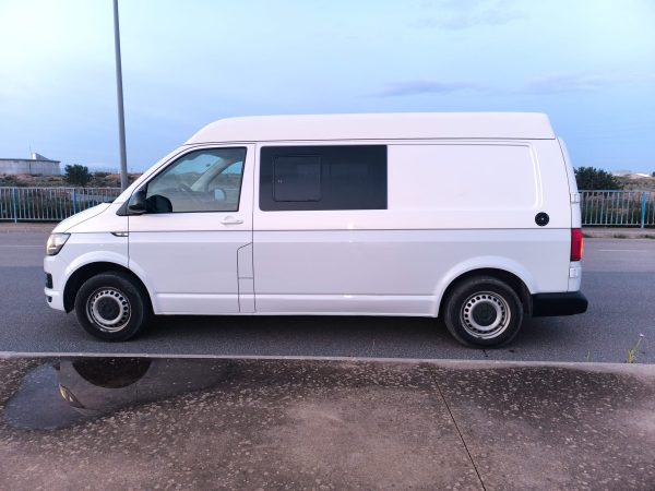 Volkswagen Transporter Camperizada – 2018 | 105cv | 140.000 km