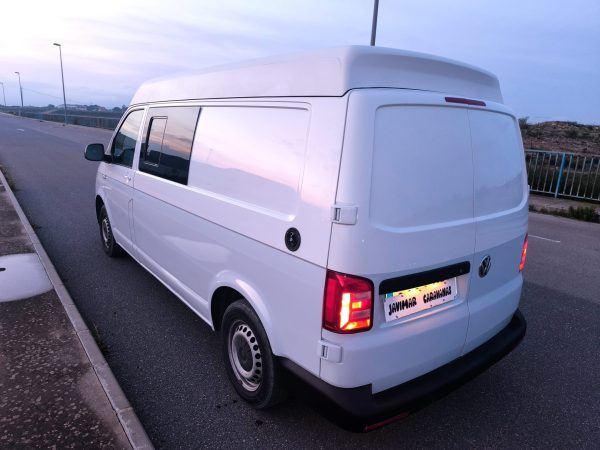 Volkswagen Transporter Camperizada – 2018 | 105cv | 140.000 km