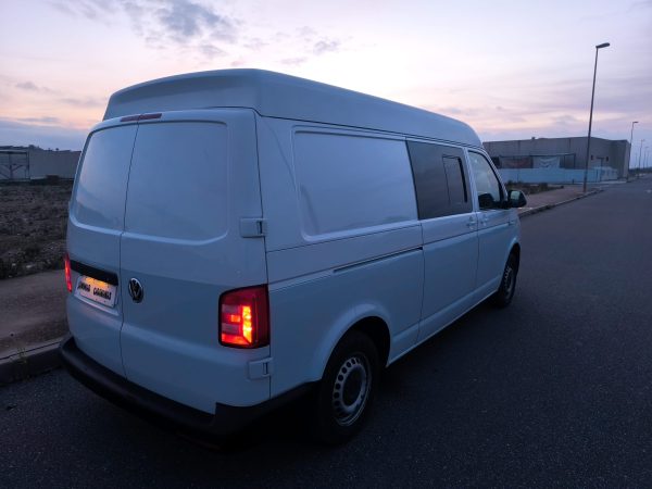 Volkswagen Transporter Camperizada – 2018 | 105cv | 140.000 km