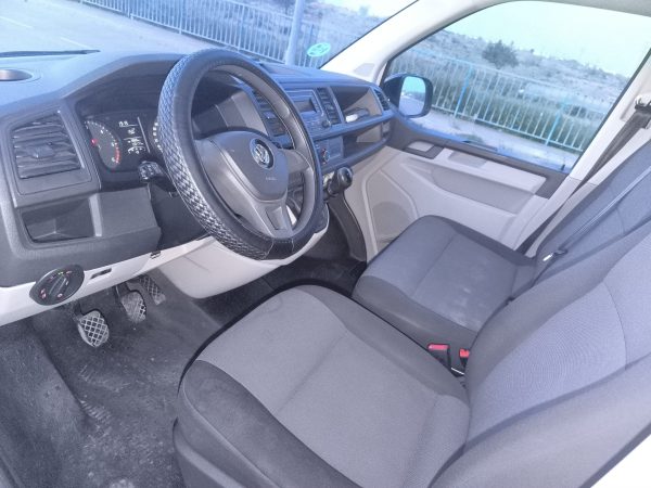 Volkswagen Transporter Camperizada – 2018 | 105cv | 140.000 km