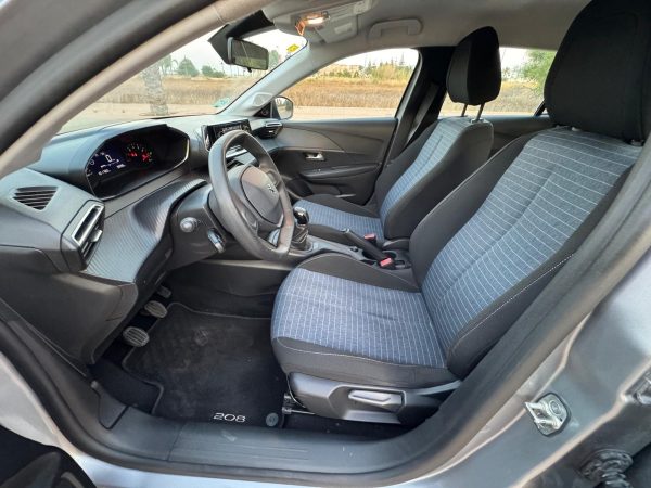 Peugeot 208 PureTech 75cv – 2020 – Muy cuidado