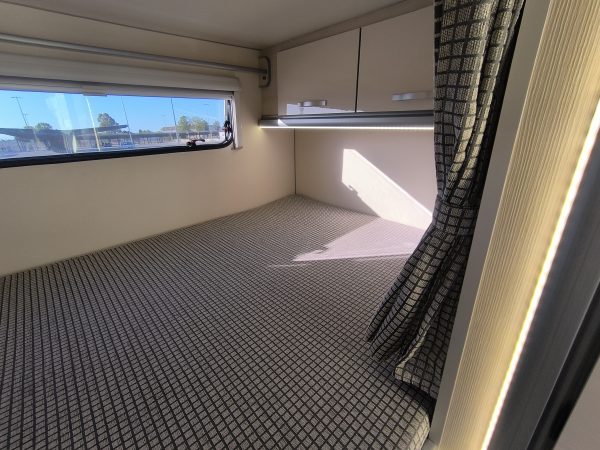 Autocaravana ACROOS de Ocasión – Perfilada – 4 Plazas – Murcia