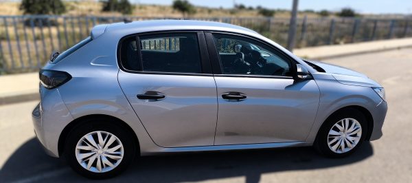 Peugeot 208 PureTech 75cv – 2020 – Muy cuidado